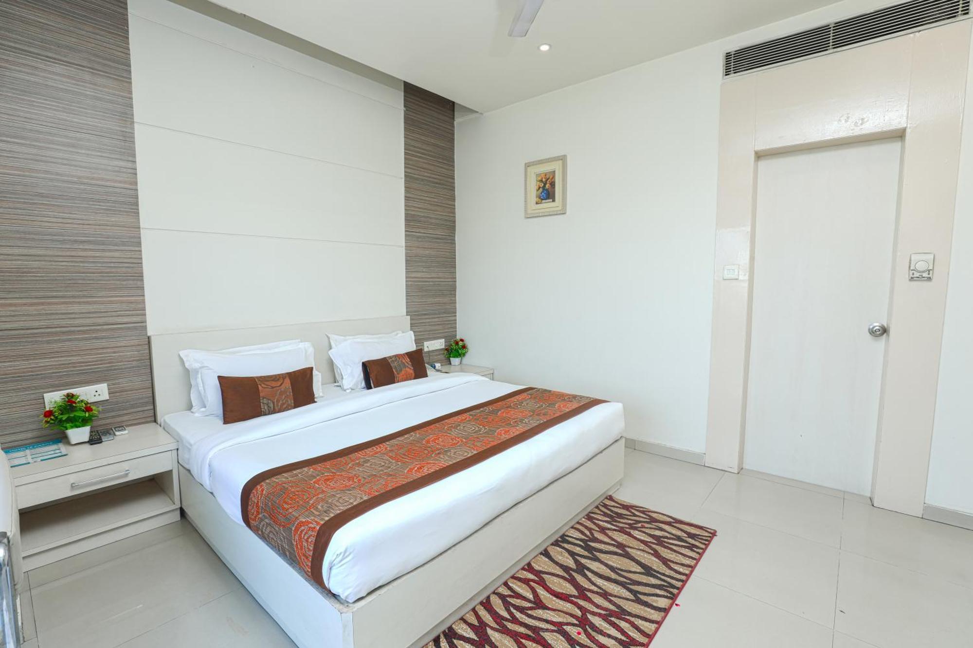 Hotel Le Castle Rudrapur Luaran gambar